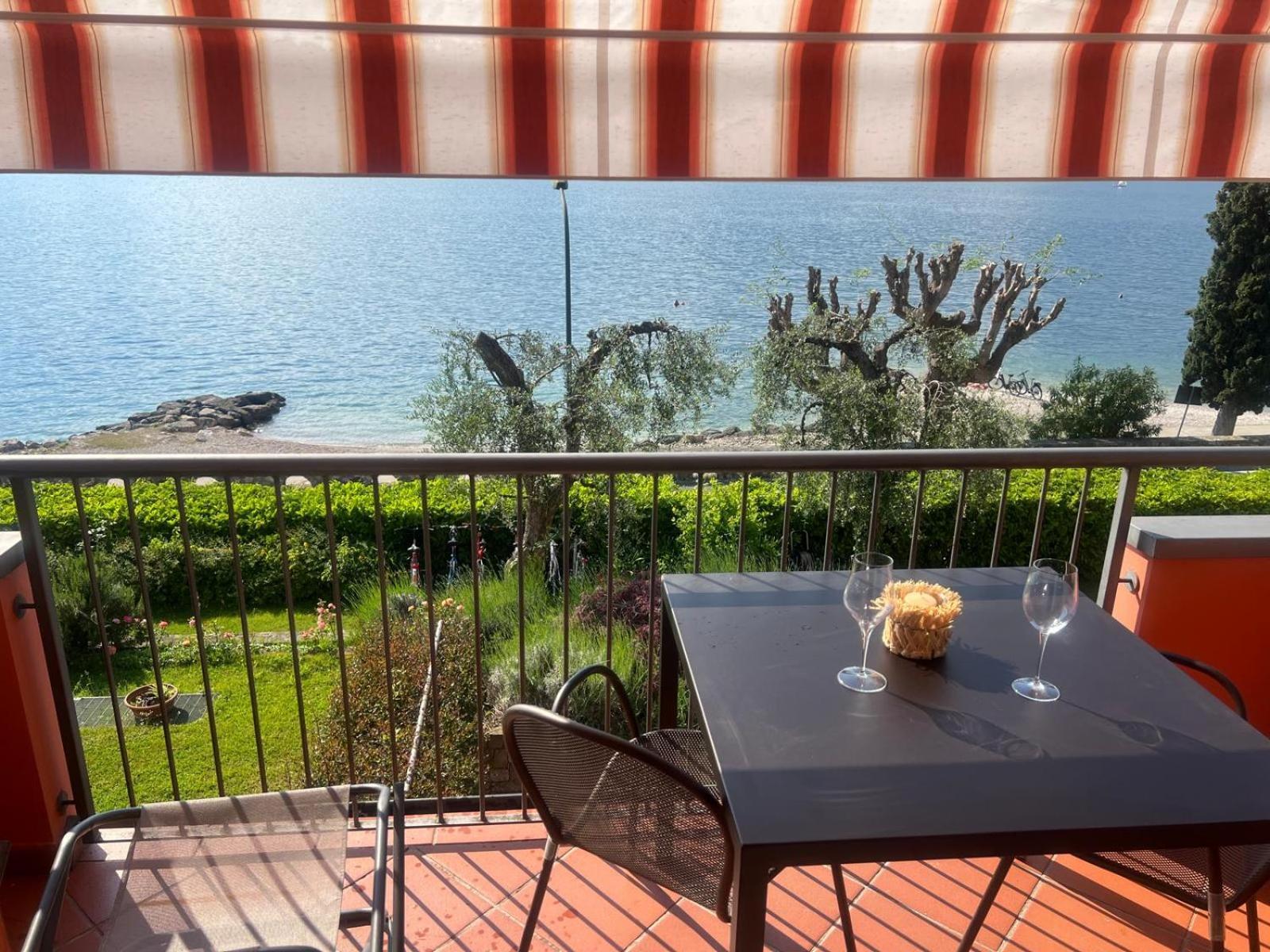 Residence Villa Al Lido 브렌조네 술 가르다 외부 사진