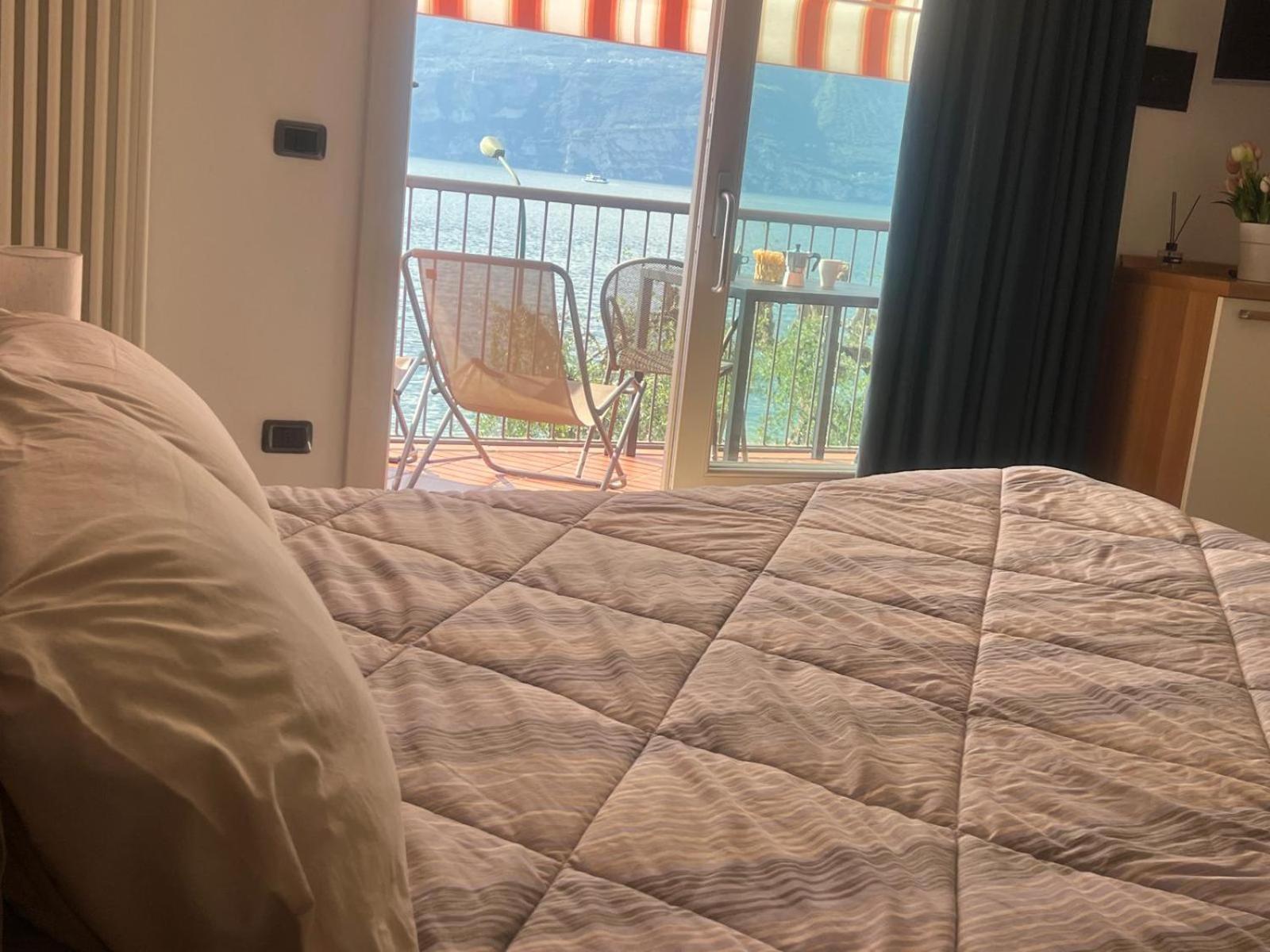 Residence Villa Al Lido 브렌조네 술 가르다 외부 사진