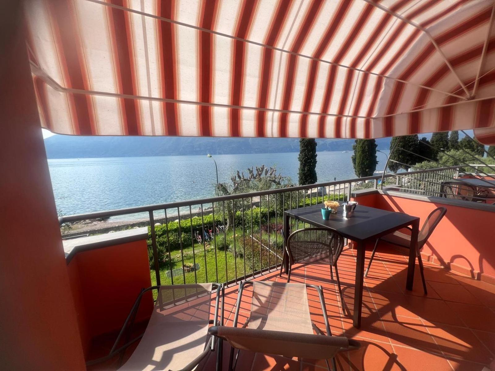 Residence Villa Al Lido 브렌조네 술 가르다 외부 사진